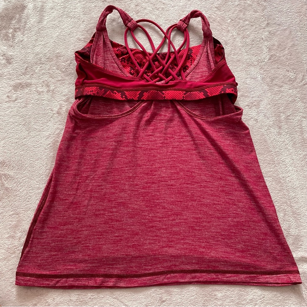 Lululemon tank top size 6 - Picture 5 of 7